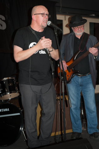 Dave Hall Harp, Rob Moore, bass
